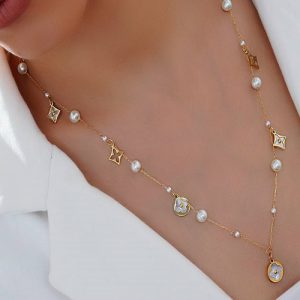 گردنبند رولباسی استیل طرح ونکلیف و مروارید