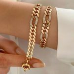 دستبند کارتیر نگین دار زنانه