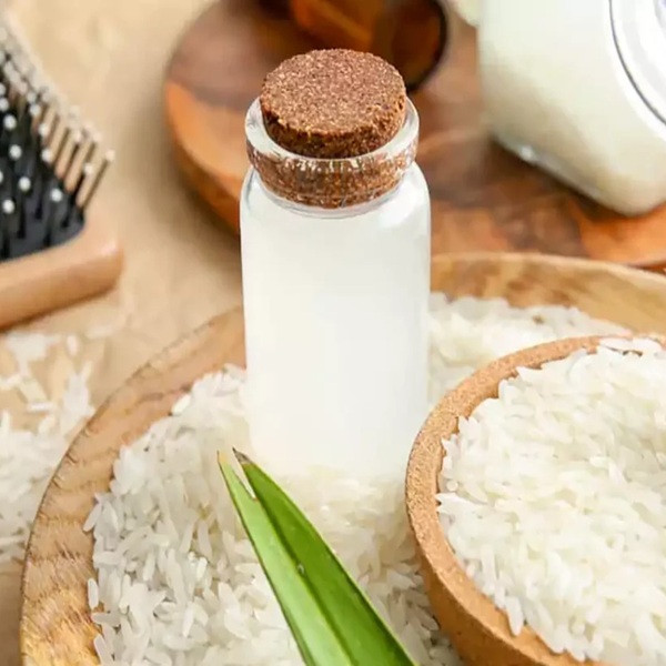 استفاده آب برنج برای مو