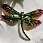 گل سینه مدل سنجاقک کد ZGS02