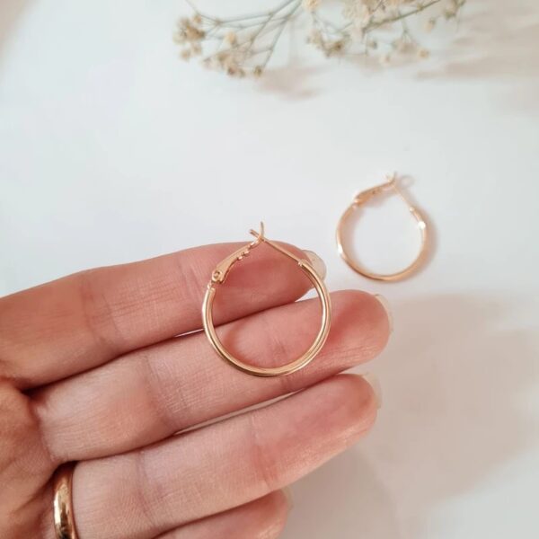 گوشواره زنانه ژوپینگ مدل حلقه ای ساده کد ZG2025
