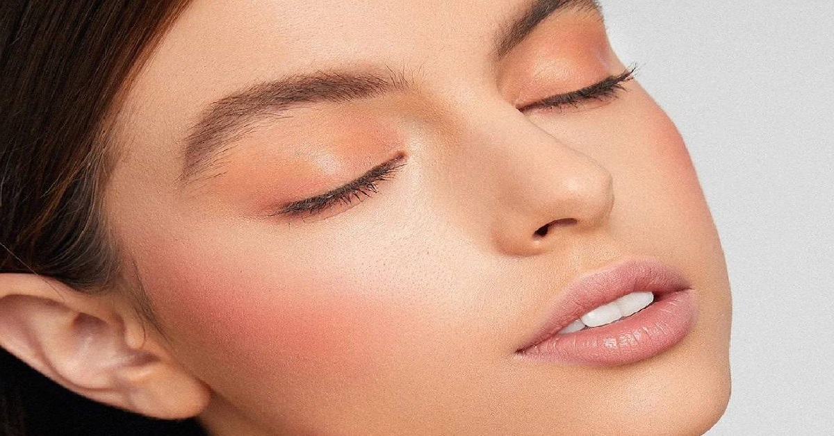 انتخاب رژگونه هماهنگ با تناژ پوست