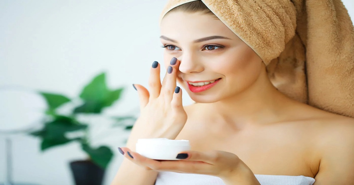 مرحله دوم کاموفلاژ، مرطوب کردن صورت